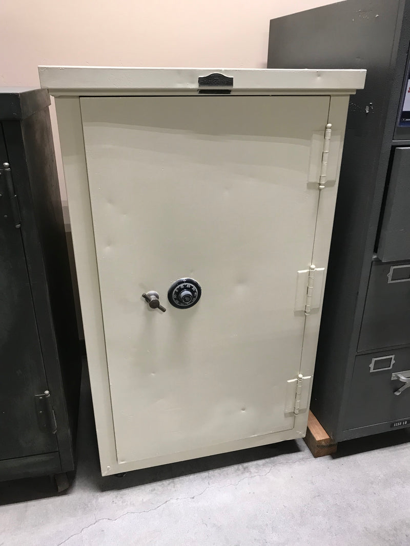 USED S-cientest Cabinet General Purpose