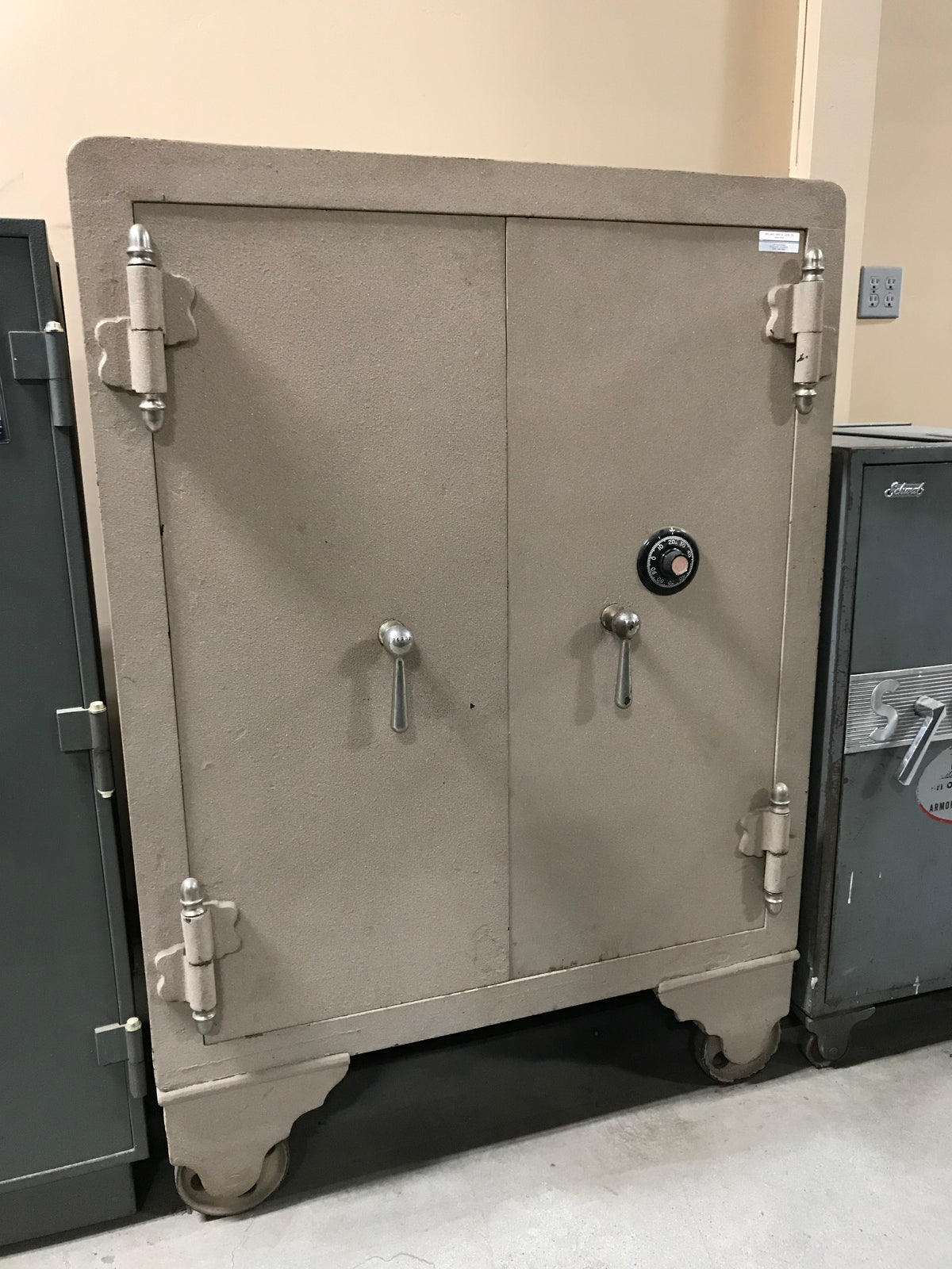 USED Wallace Safe General Purpose