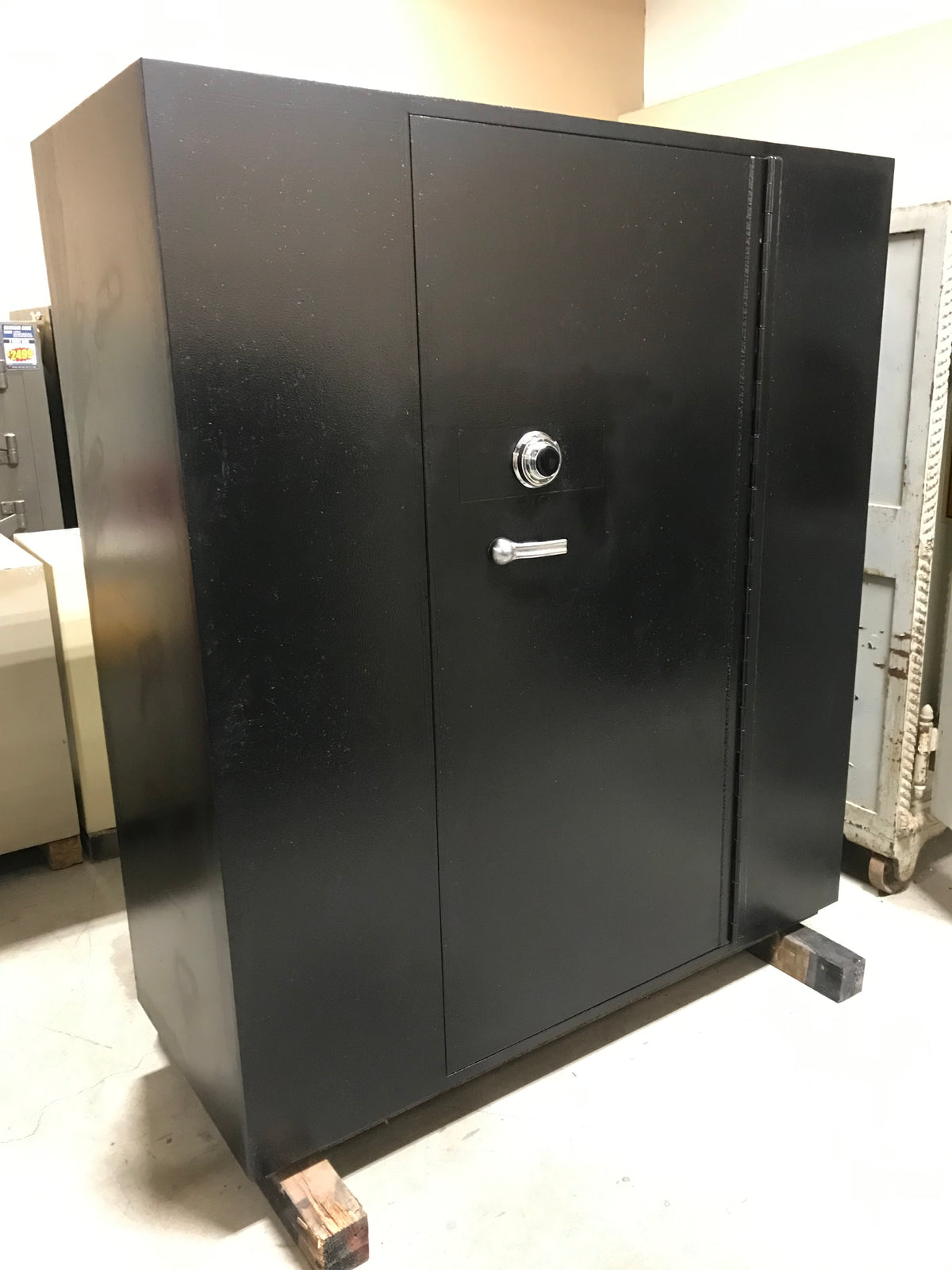 USED 6760 Safe General Purpose Black