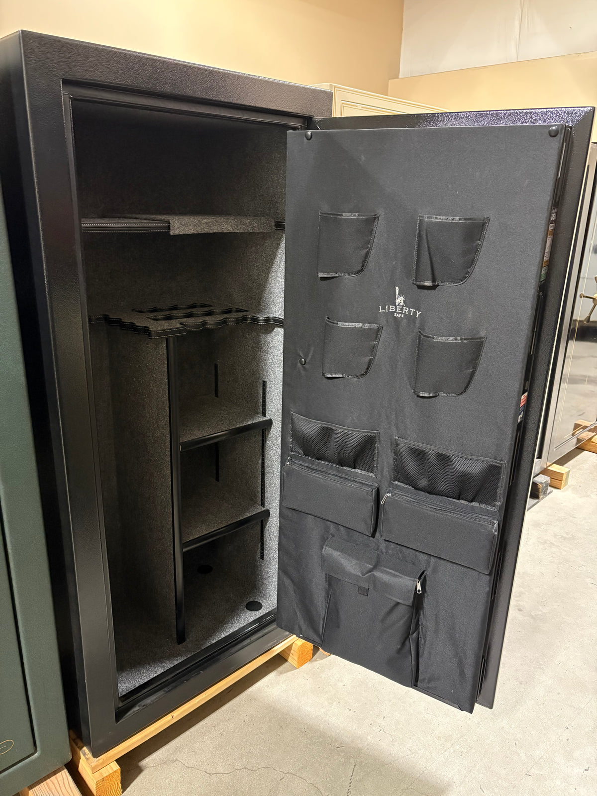 USED Centurion 24 Black Textured Gun Safe (880)