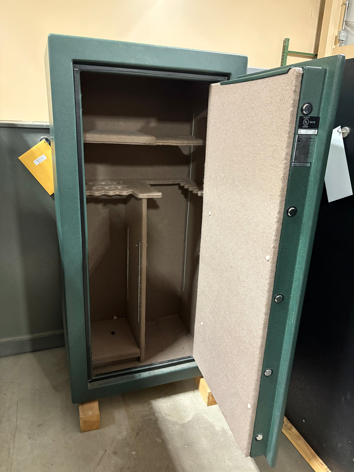 USED Centurion 23 Green Textured Textured Gun Safe (726)