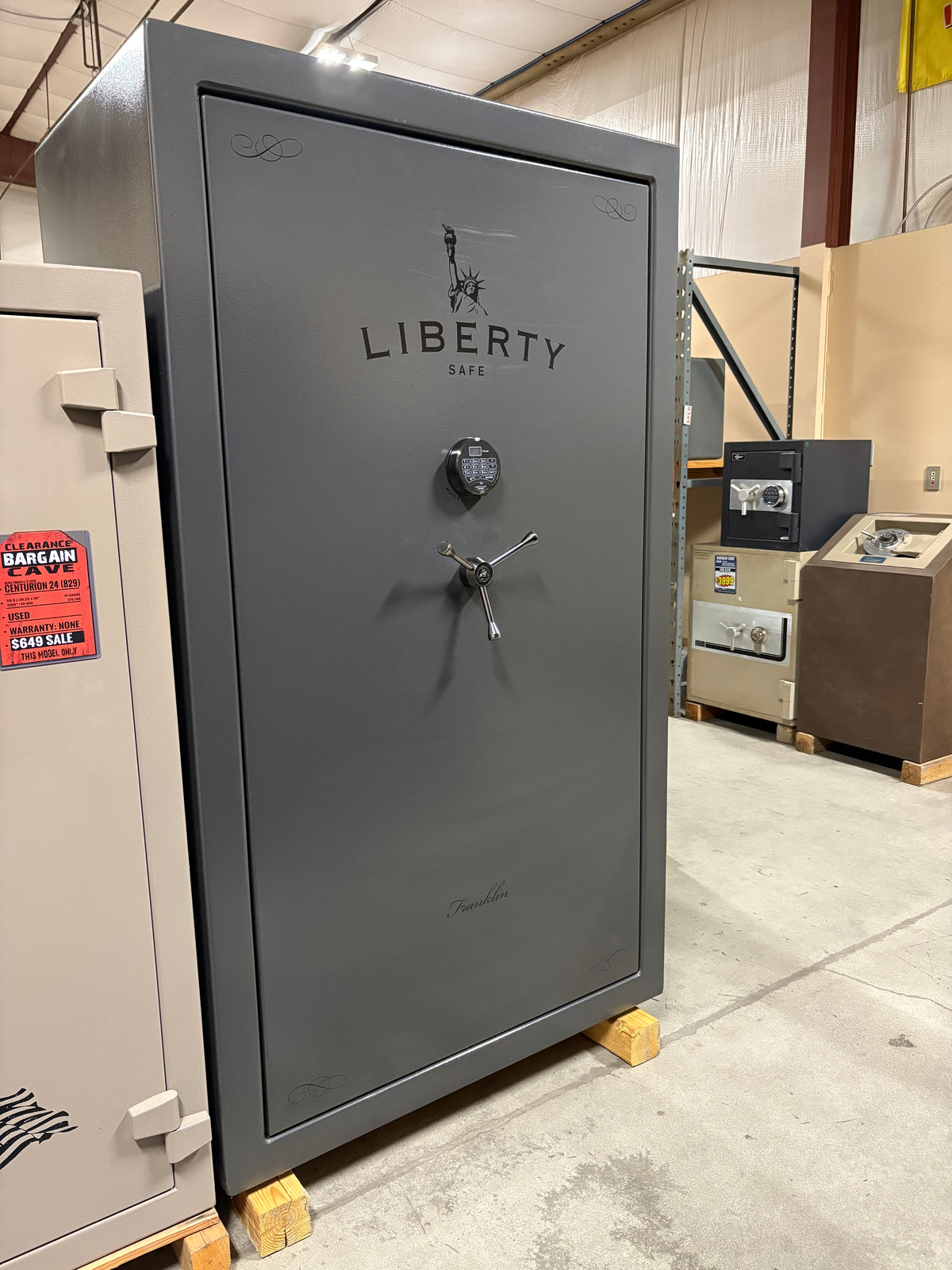 USED Franklin 50 Gun Safe (430)