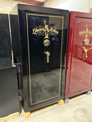 USED Franklin 25 Gun Safe (151)